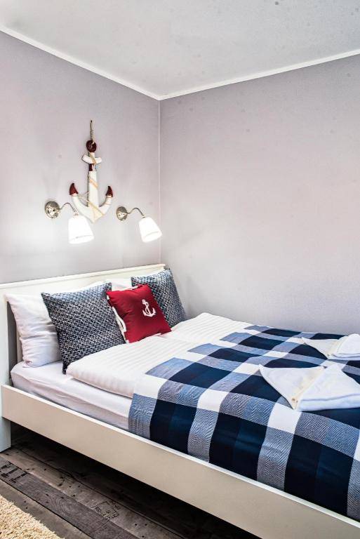 Morning Star Apartments