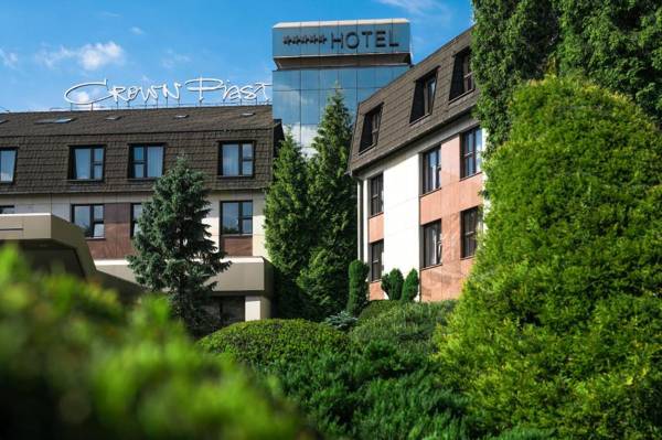 Crown Piast Hotel & SPA