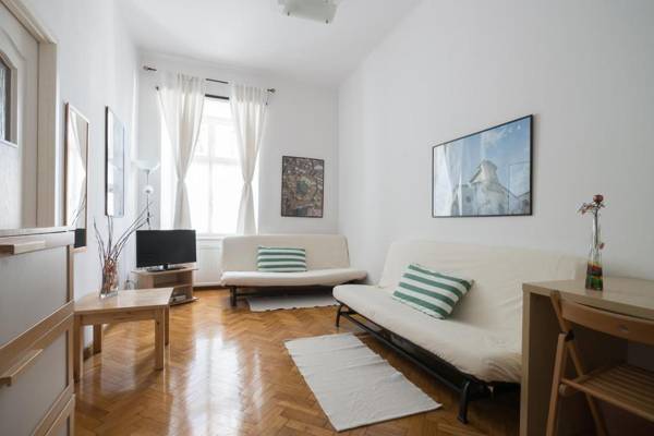 Home in Krakow Silvio's Apartments