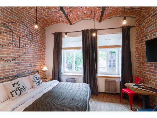 Well Well Aparthotel