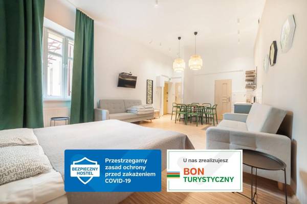 Dizzy Daisy Downtown Apartments