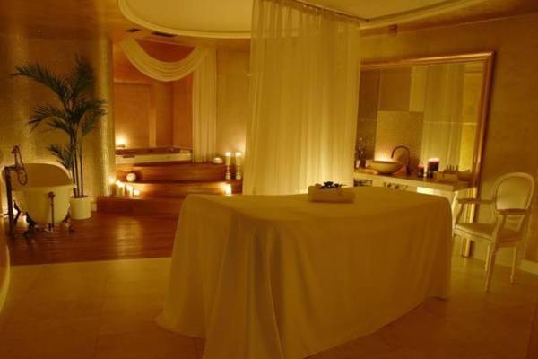 A11 Apartments & SPA Dermique