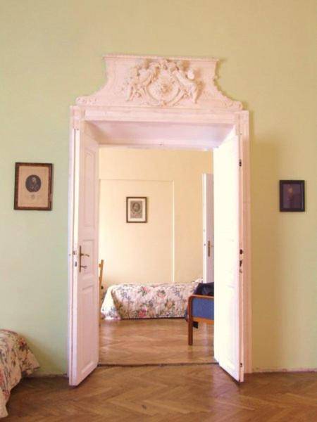 Main Market Square Apartments