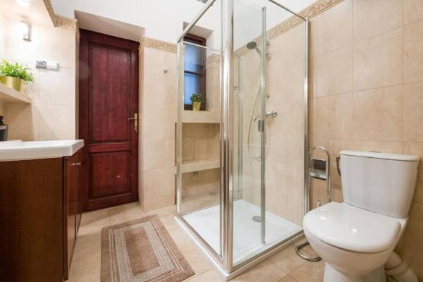 Belle Epoque II luxury suite 50m to Main Square