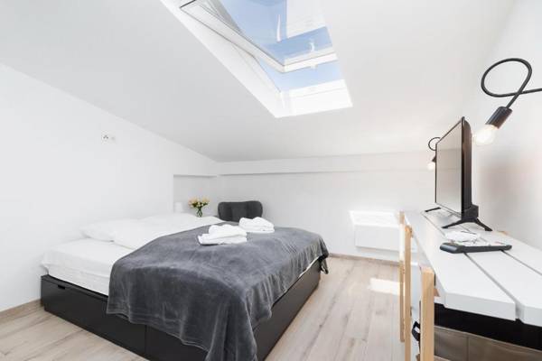 Apartments Kraków Mazowiecka by Renters