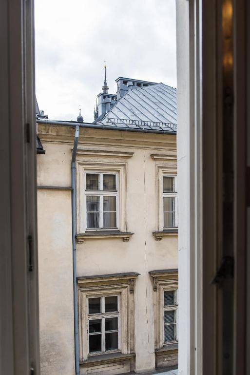 Cracovian Suite by Loft Affair