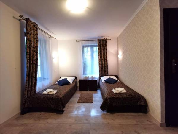 Dworek Złoty Róg Hotel i Restauracja