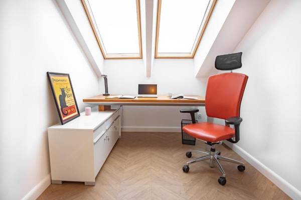 Workspace - Kossak 5 Suites
