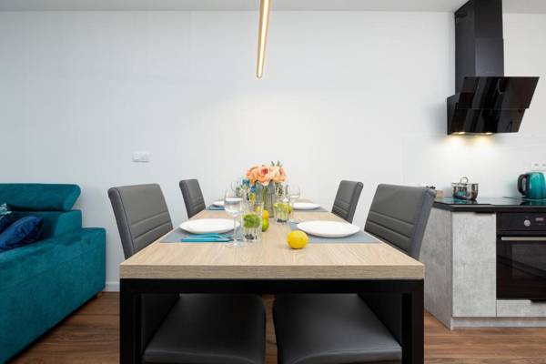 Cztery Pory Roku by Renters Prestige