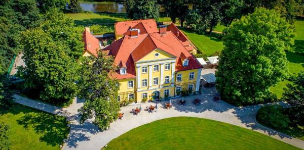 Pałac Łomnica - Karkonosze / Riesengebirge