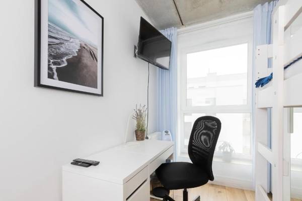 Workspace - Lux Family Apartment Nadmorskie Tarasy by Renters
