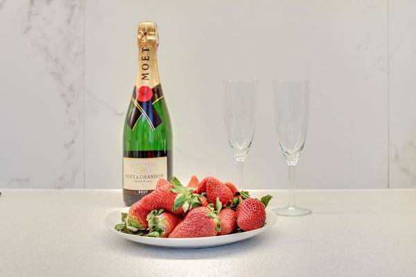 Navy Group - Apartamenty Długa 35