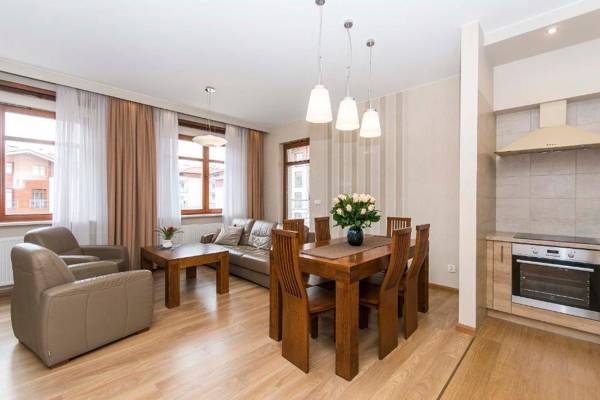 Gold - Neptun Park by OneApartments