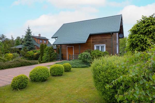 Dom Wakacyjny z ogrodem by Renters
