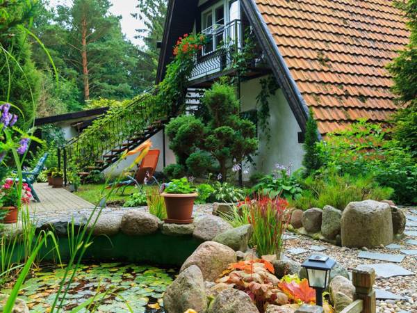 Lovely Apartment in Rusko with Pool & Garden