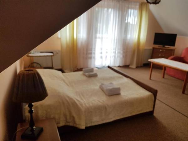 Folwark Tumiany Pokoje & Restauracja