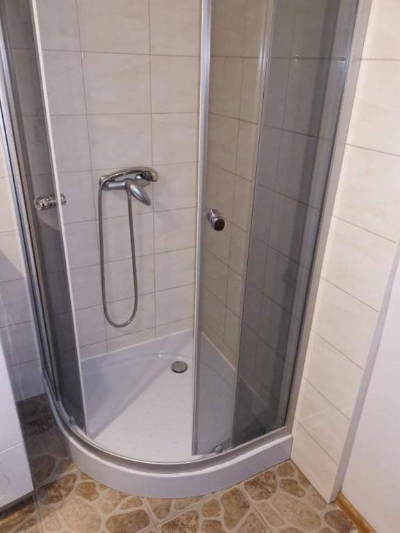 Noclegi nad jeziorem w Puszczy Zielonka