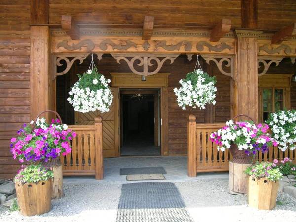 Karczma Regionalna Hotel GOŚCINNA CHATA