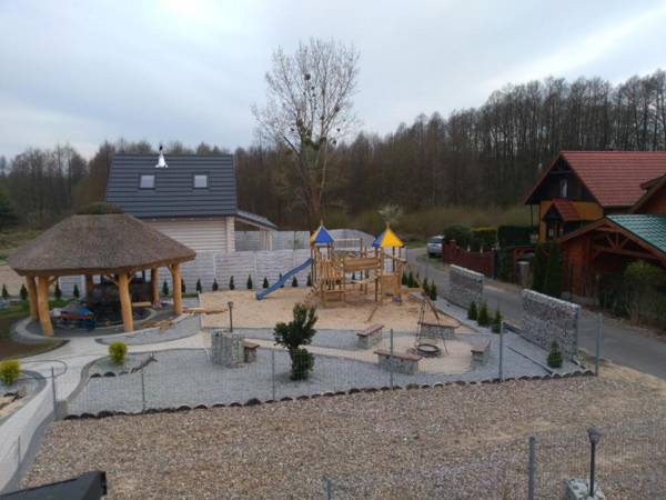 Bacówki nad jeziorem Goszcza