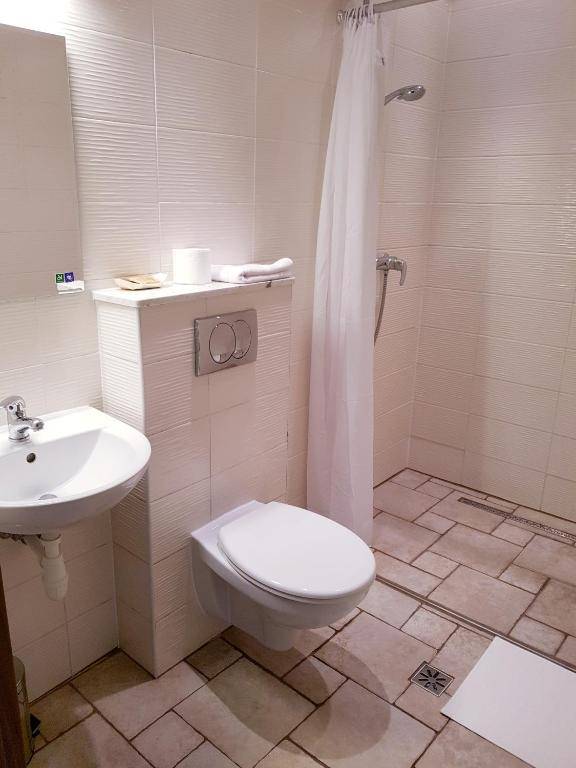 Gościniec Piast Hotel i Camping