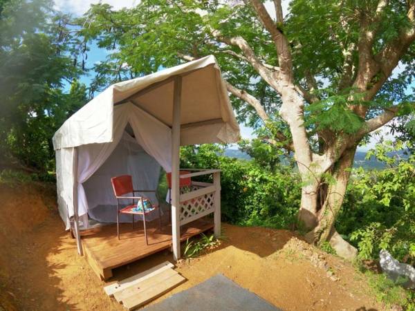 Camping para dos - a escoger segun disponibilidad de caseta o cabaña