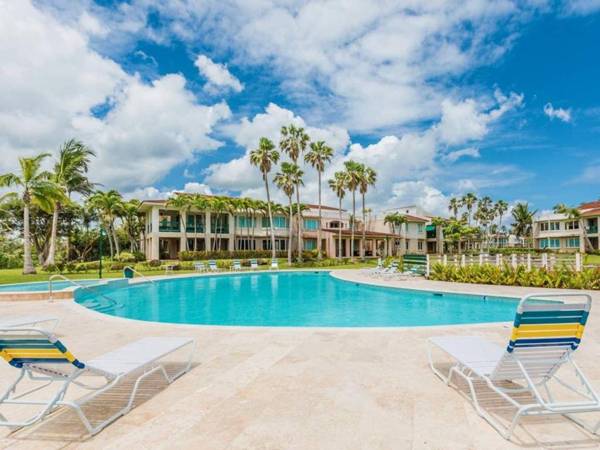 Villa Iris 2 story ocean view villa w/ pool access
