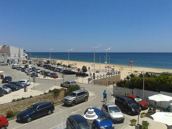 Apartamentos Salema Praia Club