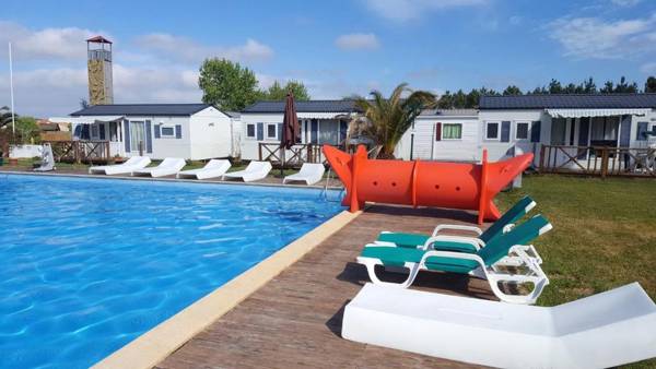 3 bedrooms house with shared pool and wifi at Burinhosa Pataias 5 km away from the beach