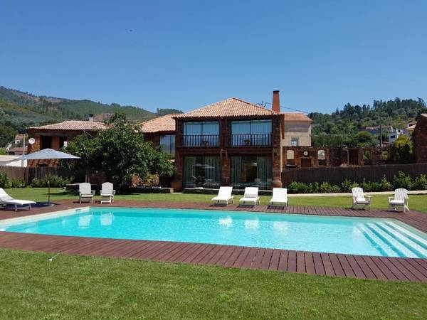 Casa de Baixo - Petit Hotel