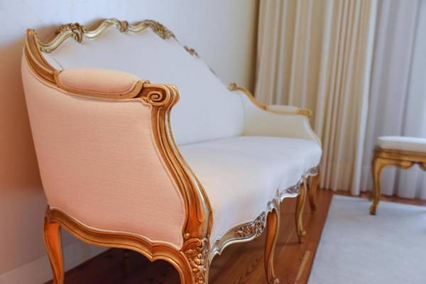 Sundial Gardens & Suites