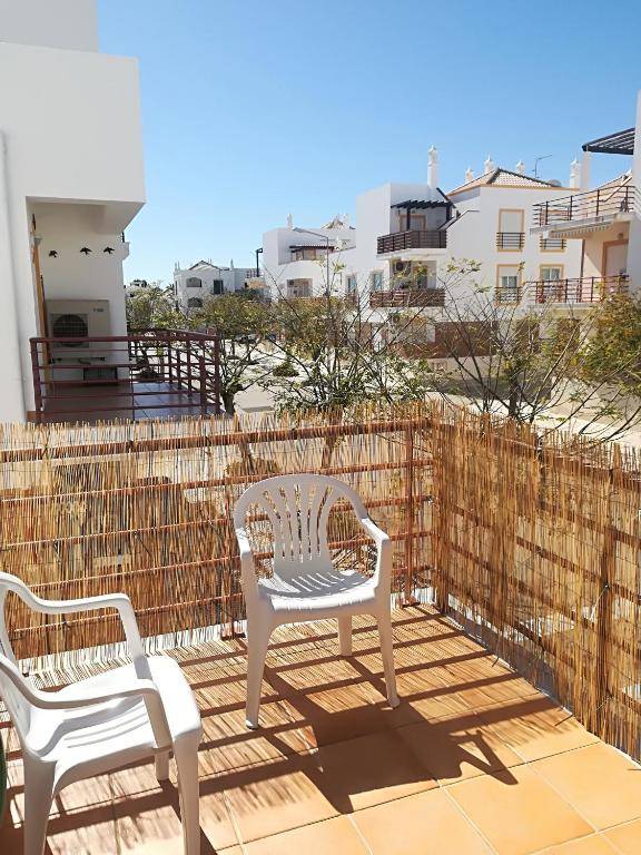 Cabanas Pool Apartment