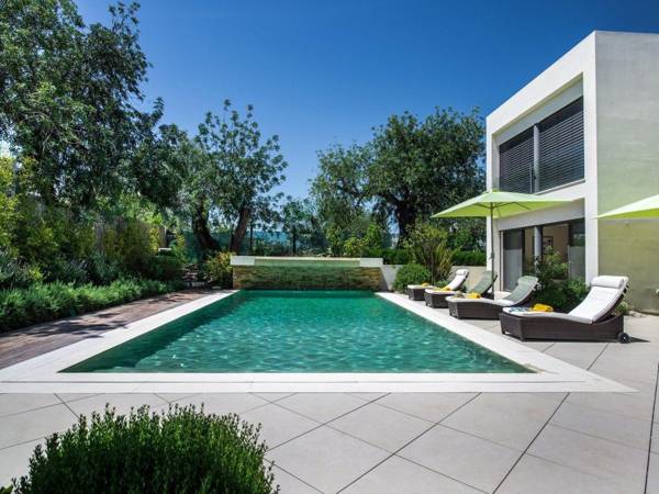 Luxurious Villa in Tavira with Private Swimming Pool