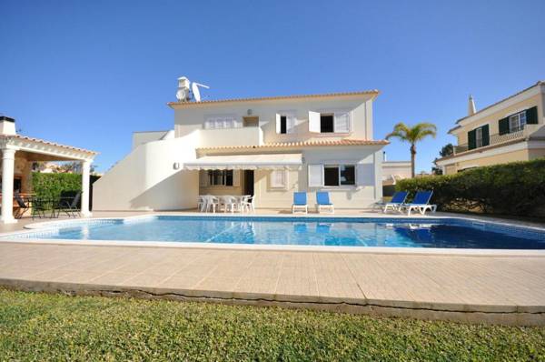 Large 6 bedroom private pool villa in Vilasol Resort