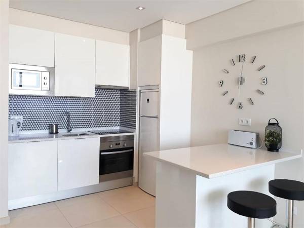 ABMAR- Por-do-sol Vista mar Remodelado Wifi 80mt Praia