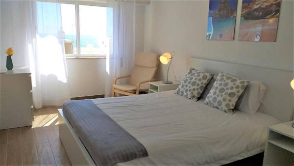 T1 Mira Praia 7 - Remodelado Ar-Condicionado Vista Mar Wifi