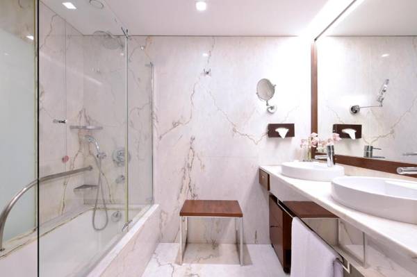 Porto Palácio Hotel by The Editory