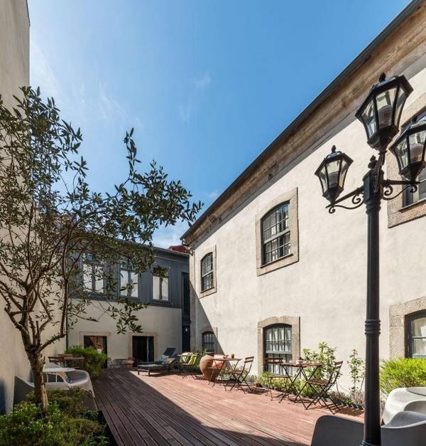 Casa dos Lóios by Shiadu