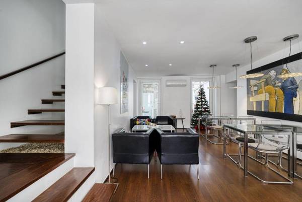 Olala Fine Arts Studios