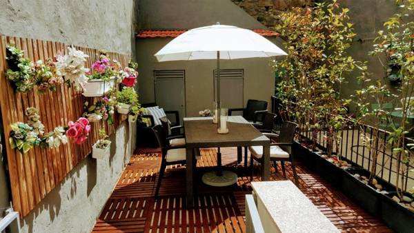 Almada Apartments 468