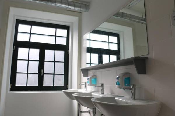 Nice Way Porto Hostel