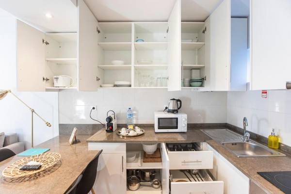 LovelyStay - Urban Cottage