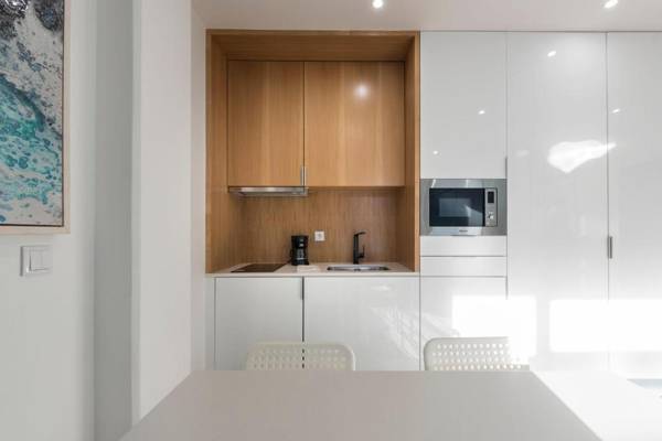 LovelyStay - Wohaza Apartment with free private parking