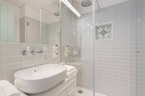 7 Bridges Estúdios- Porto-houses and suites