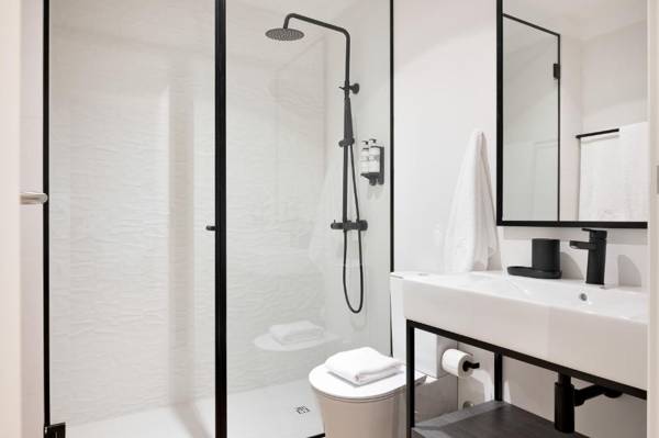 Santa Catarina Portrait Apartments by Oporto Collection