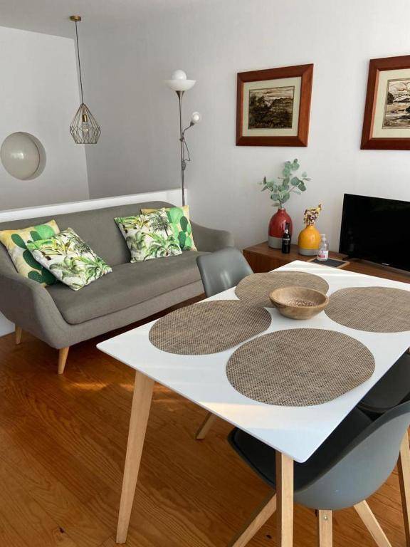 Cativo Flat 2 bed Duplex in Porto