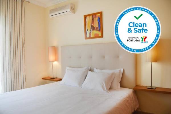 Urban Flamingo Residence