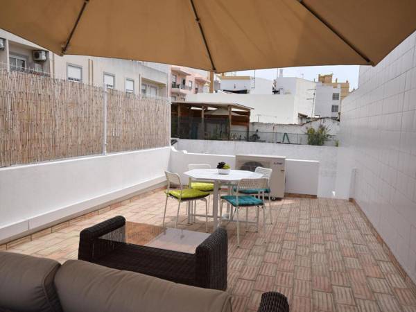 Authentic village house with modern decor in Olhão near beautiful beaches