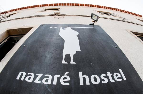 Nazaré Hostel - Rooms & Dorms