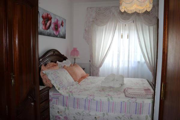 Apartment with full kitchen bedroom with double bed and bathroom