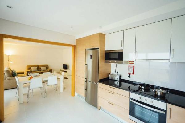 Muralha - 2 Bedroom Apartment by SCH